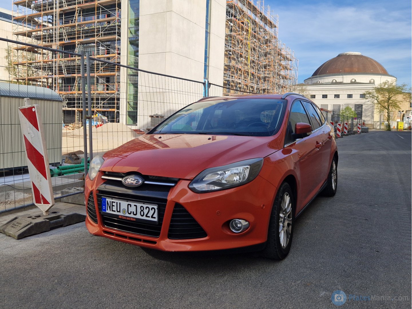 NEU CJ 822, Ford Focus 