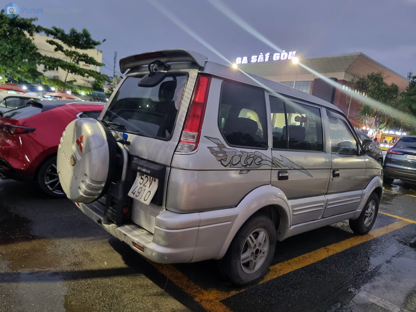 52V-4910, Mitsubishi Jolie 