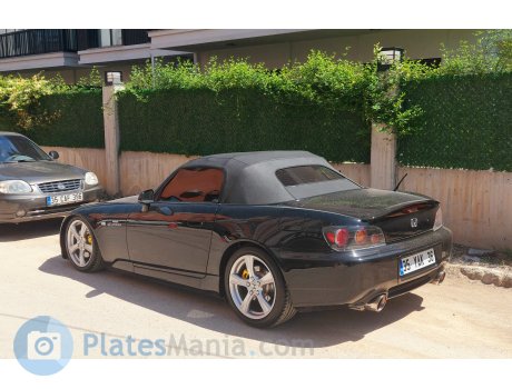 35 YAK 36, Honda S2000