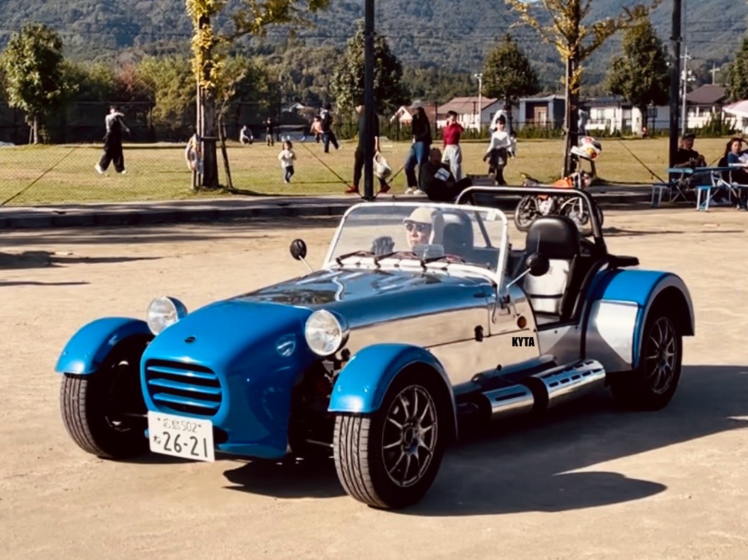広島 502 ね 2621, Mitsuoka Zero 
