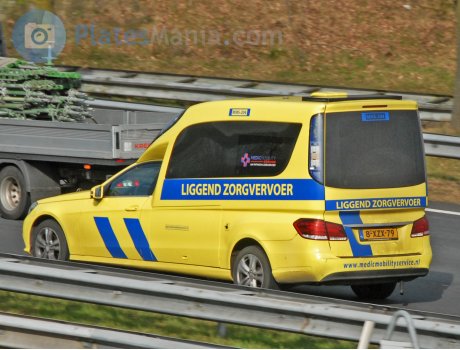 8-XZX-79, Mercedes-Benz E-Klasse