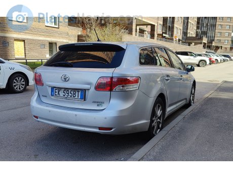 EK 595 BT, Toyota Avensis