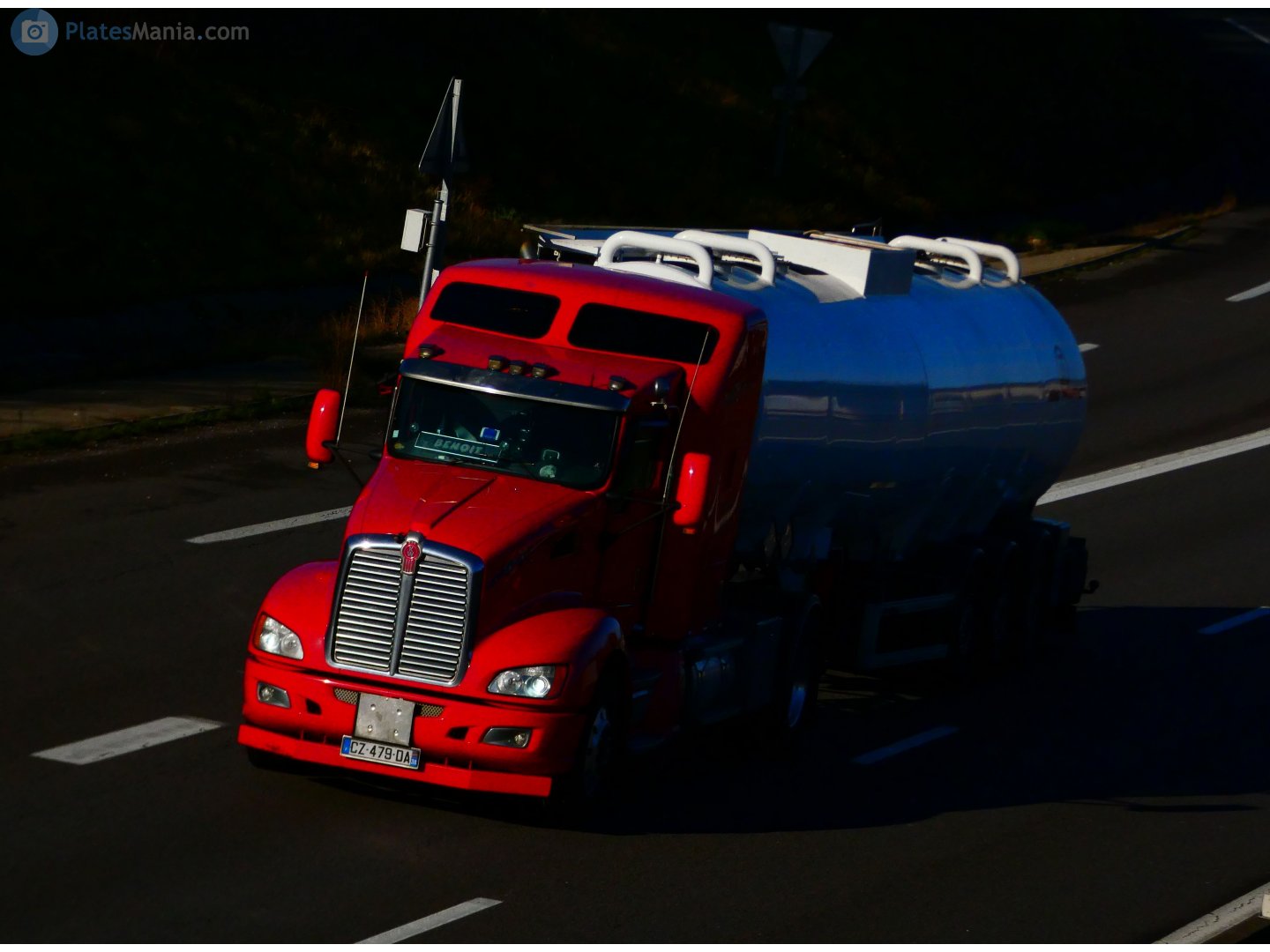 CZ-479-DA, Kenworth T660 2008–2016