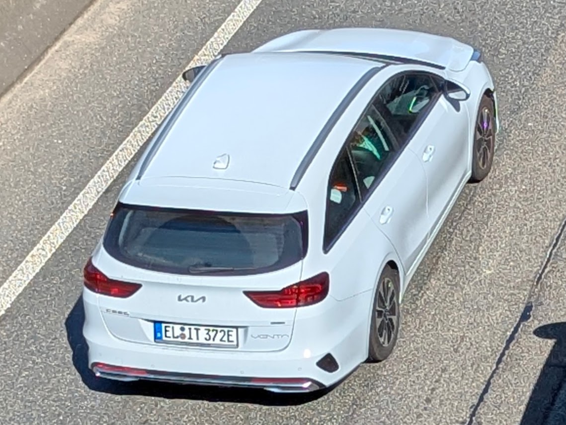 EL IT 372 E, Kia Ceed 