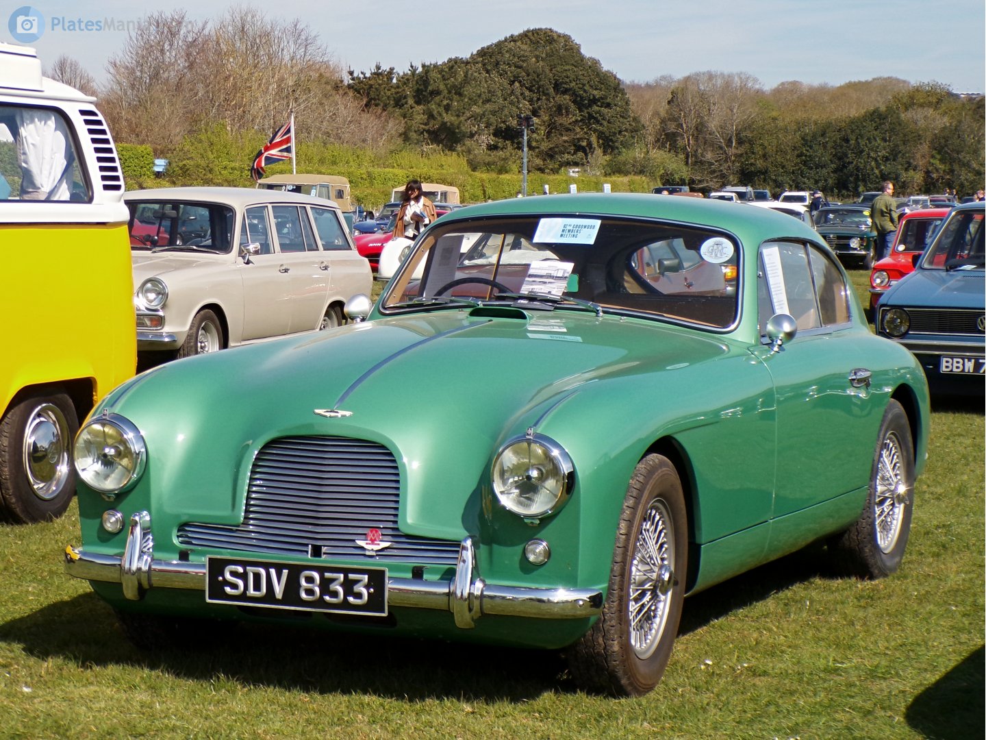 SDV833, Aston Martin DB2/4 