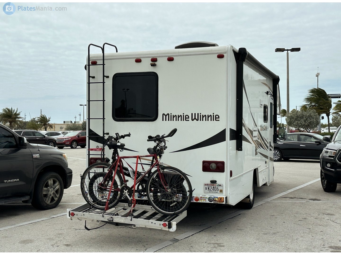 K2406, Winnebago Minnie Winnie 