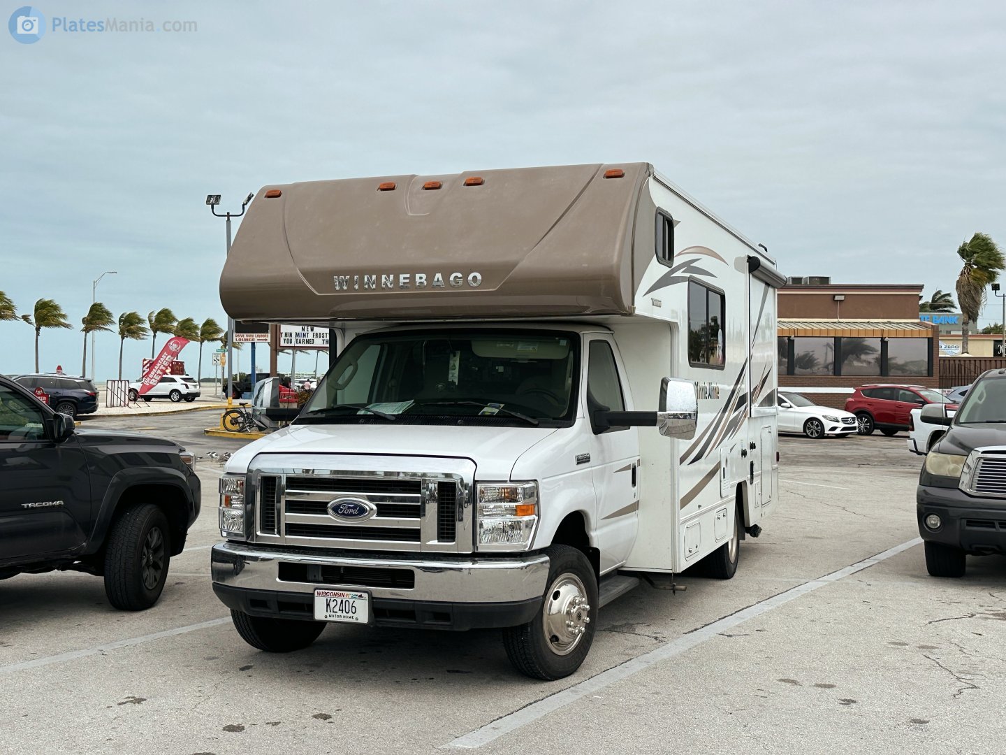 K2406, Winnebago Minnie Winnie 