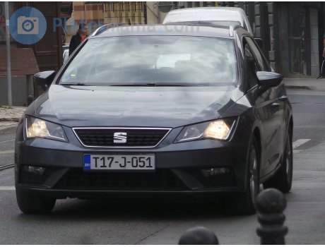 T17-J-051, SEAT León