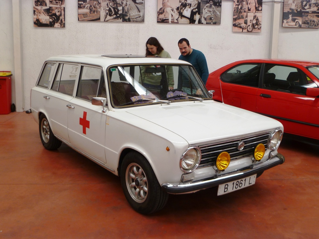 B 1861 L, SEAT 124 1st gen (FJ) Wagon, 1969-1974