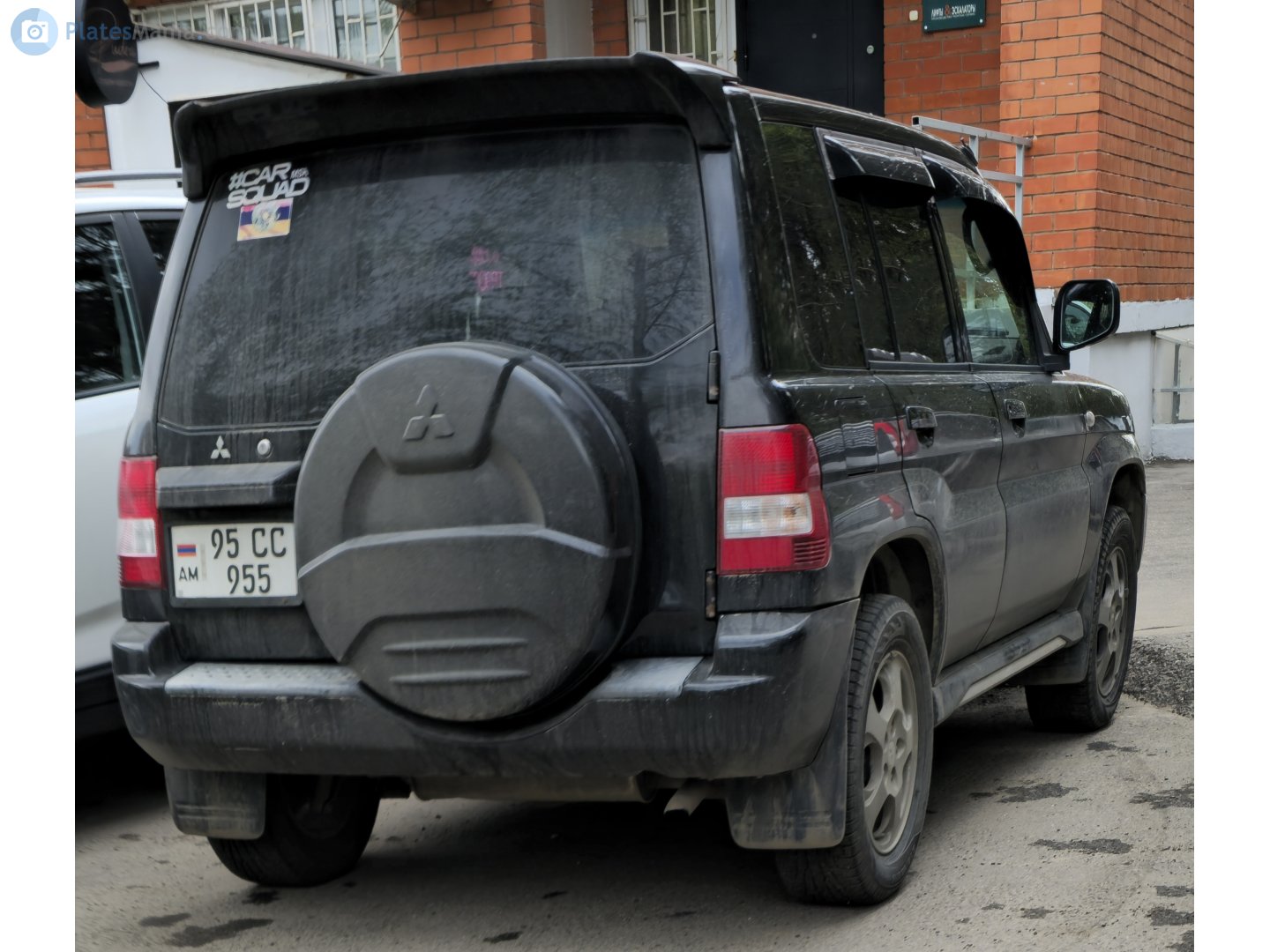 95 CC 955, Mitsubishi Pajero iO 1st gen 5-door SUV (H70W), 1998–2007