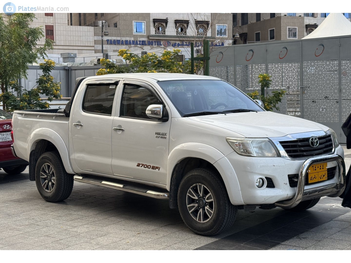 ٦٤٠٤٤, Toyota Hilux 