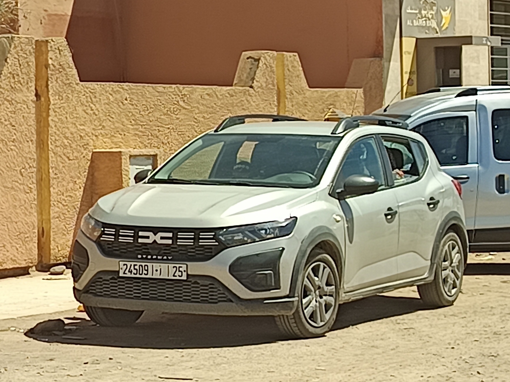 24509|أ|25, Dacia Sandero 3rd gen Stepway (BJI), 2020–