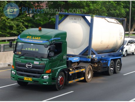 A 9950 VN, Hino SG
