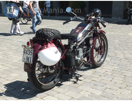 MI 4435, Moto Guzzi 500