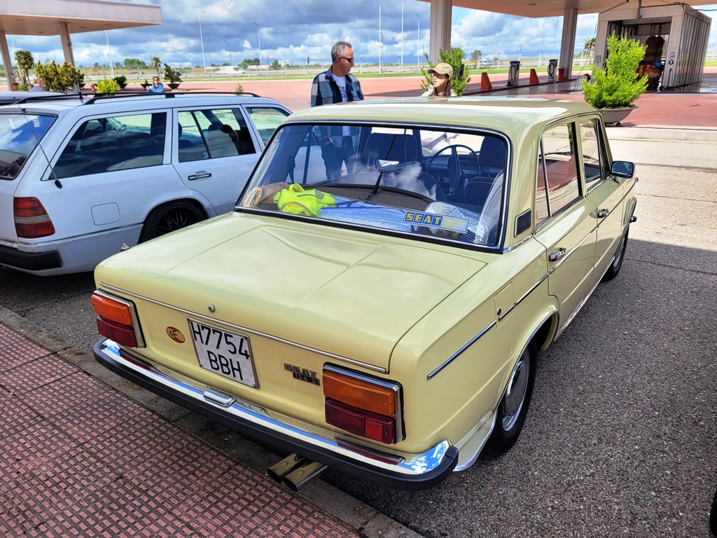 H 7754 BBH, SEAT 124 1st gen (FA/FB) Berlina, 1968-1975