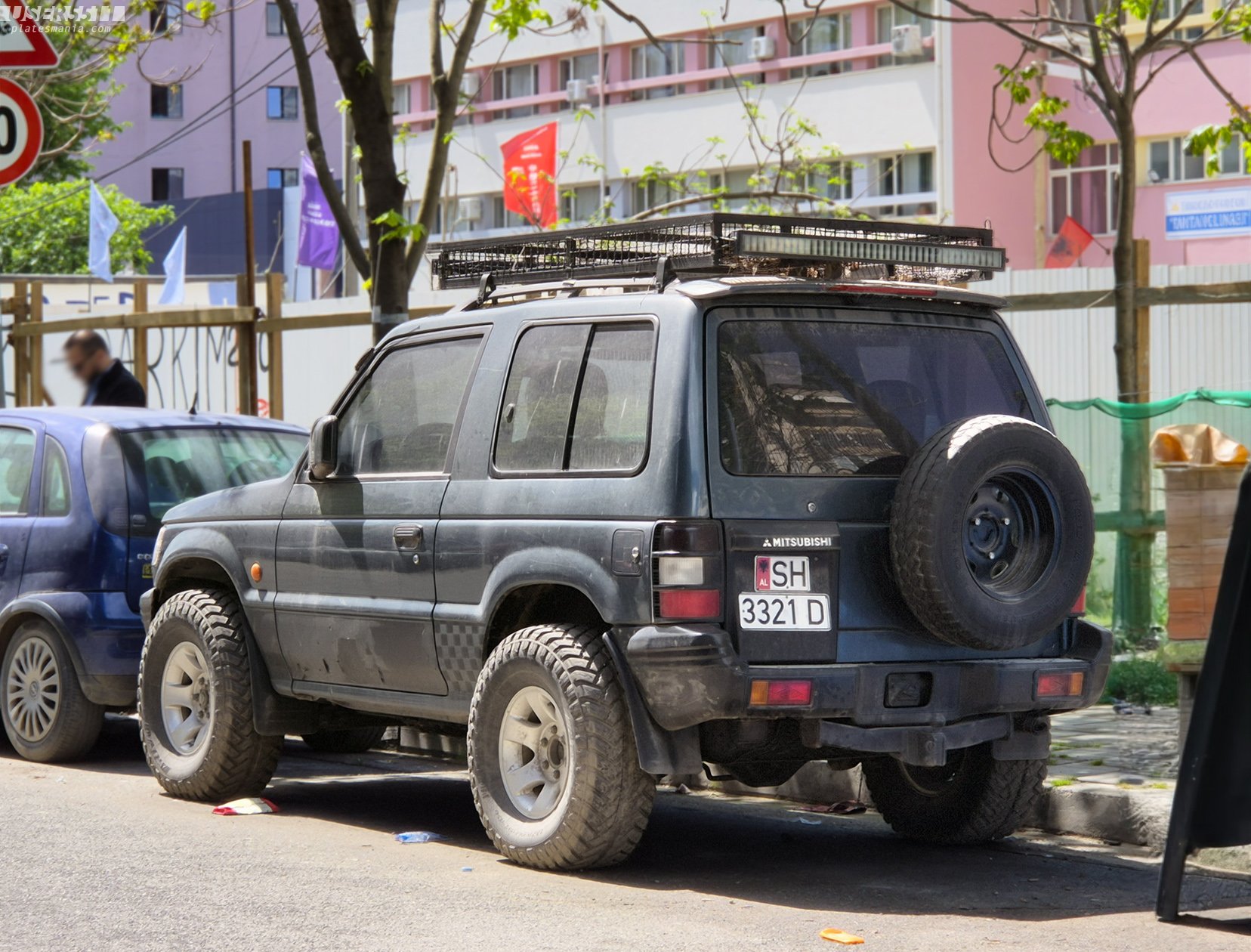 SH 3321 D, Mitsubishi Pajero 2nd gen 3-door SUV (V20/NH/NJ/NK/NL), 1991–1999