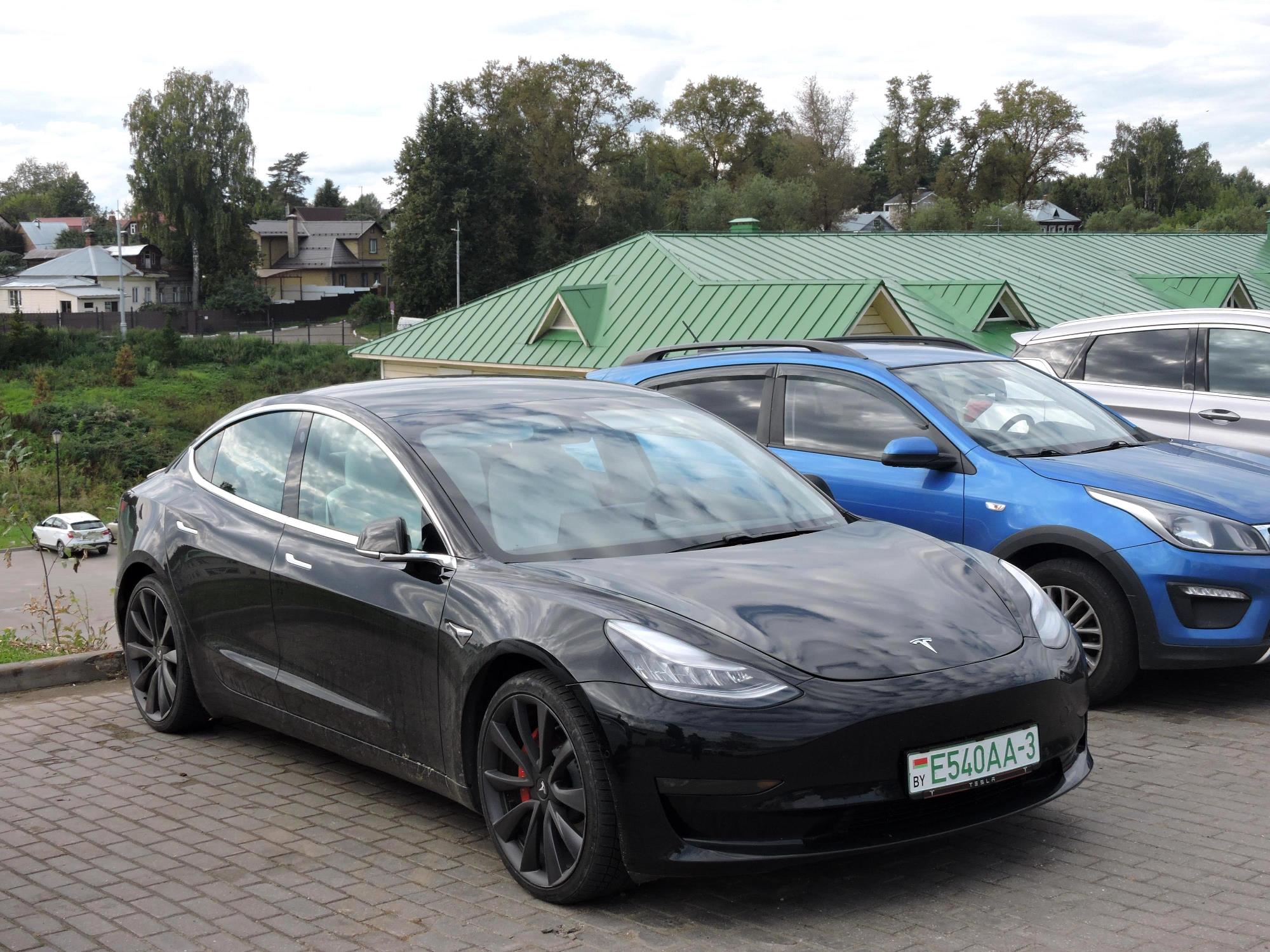E540 AA-3, Tesla Model 3 1st gen (5YJ3), 2017–2023
