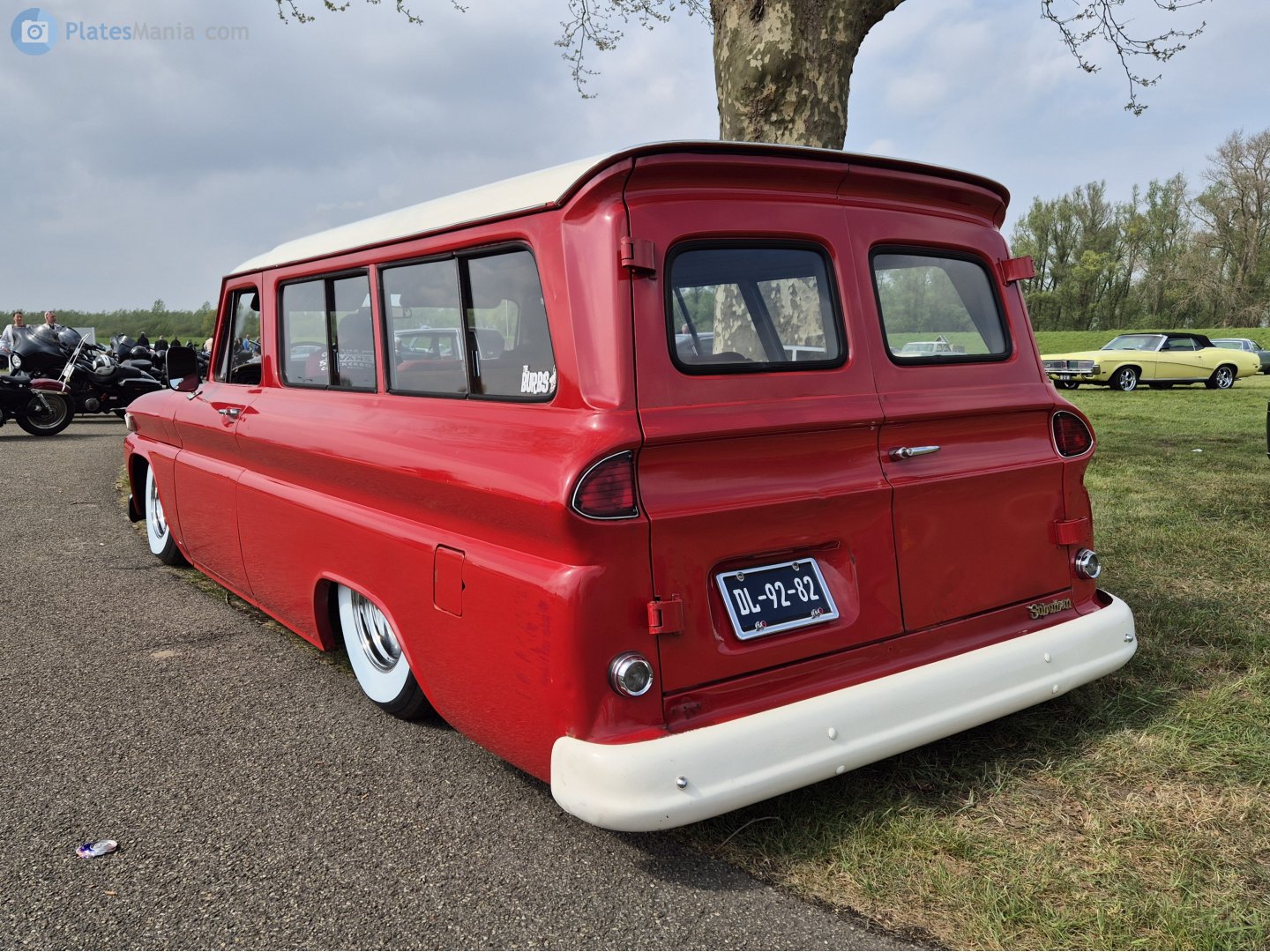 DL-92-82, GMC Suburban 5th gen, 1959–1966