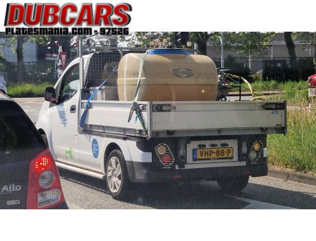 VHP-88-P, Nissan NV200