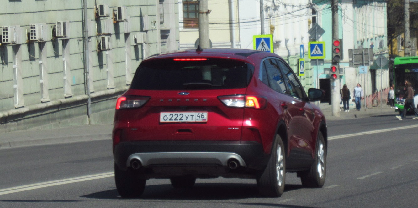 о 222 ут 46, Ford Escape 4th gen (CX482), 2019–2022
