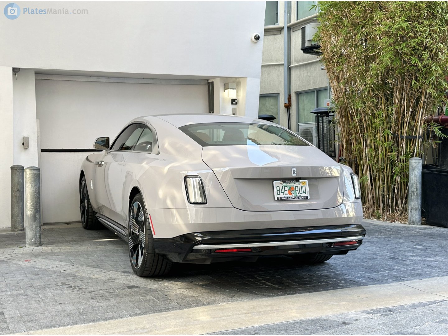 84E RUQ, Rolls-Royce Spectre 1st gen, 2023–