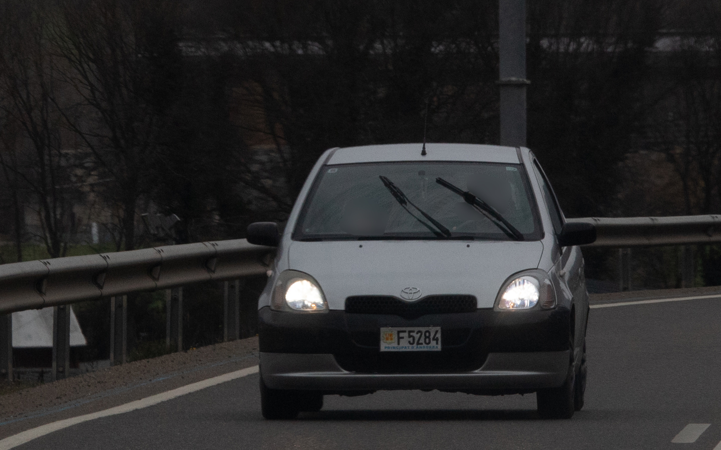 F 5284, Toyota Yaris 1st gen 5-door Hatch (XP10), 1999–2005