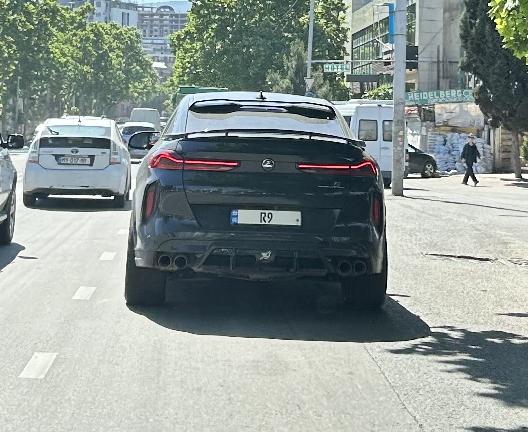 R9, BMW X6 3rd gen (G06), 2019–