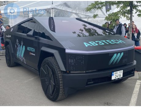 AA 2416 YC, Tesla Cybertruck