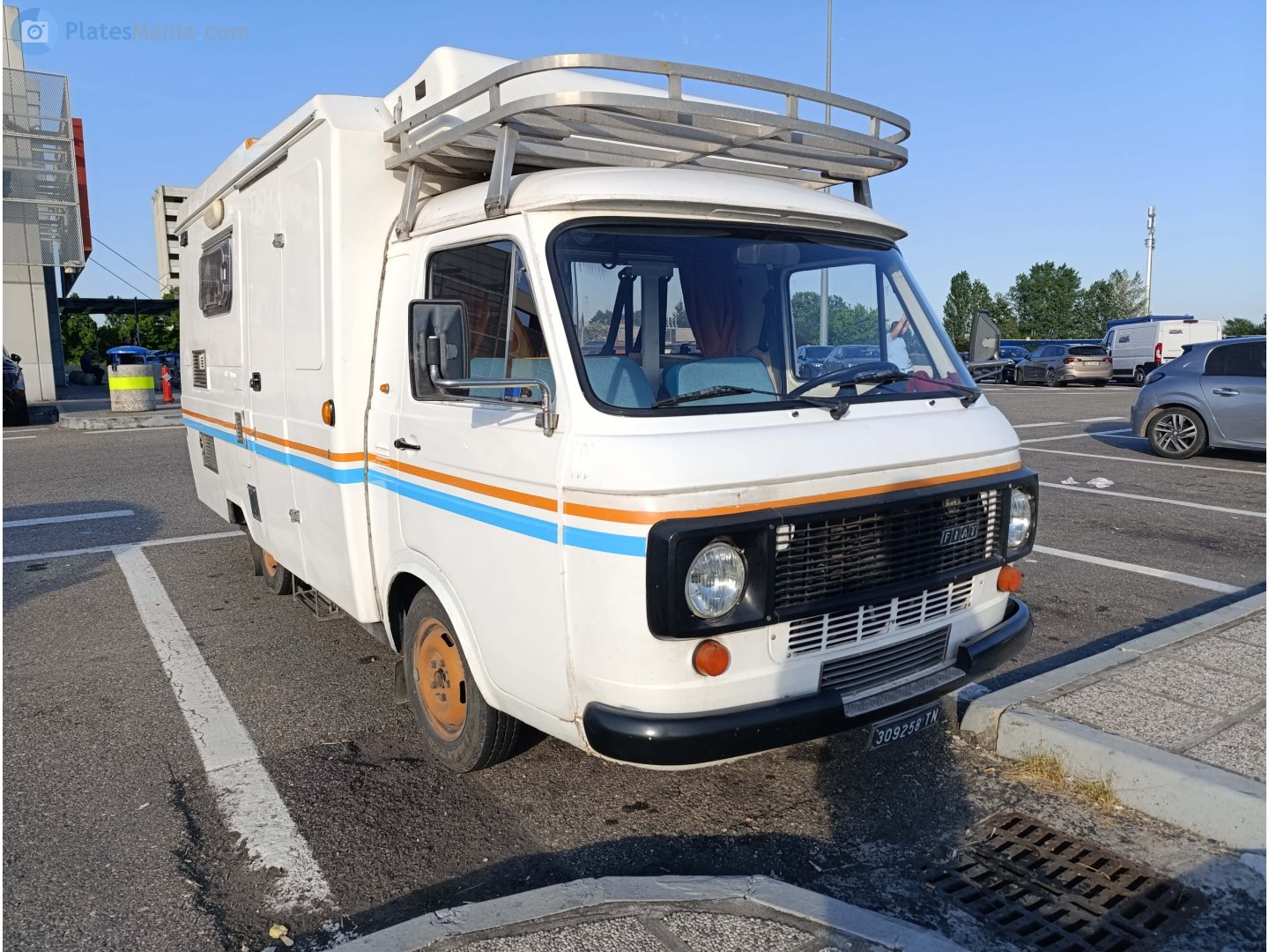 TN 309258, FIAT 238 