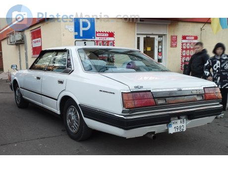 HH 1982 AB, Nissan Cedric