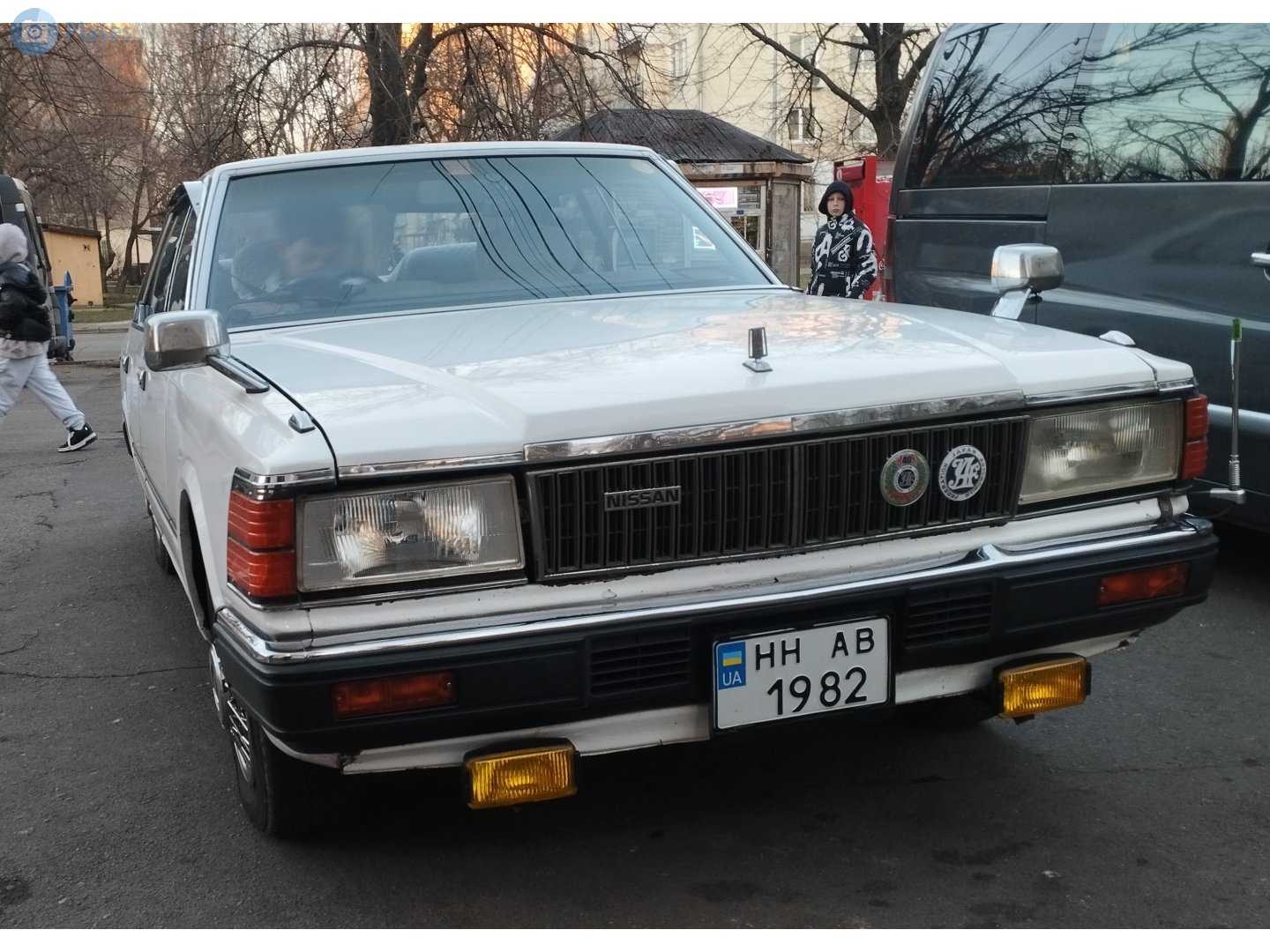 HH 1982 AB, Nissan Cedric 5th gen Hardtop (430), 1979–1983