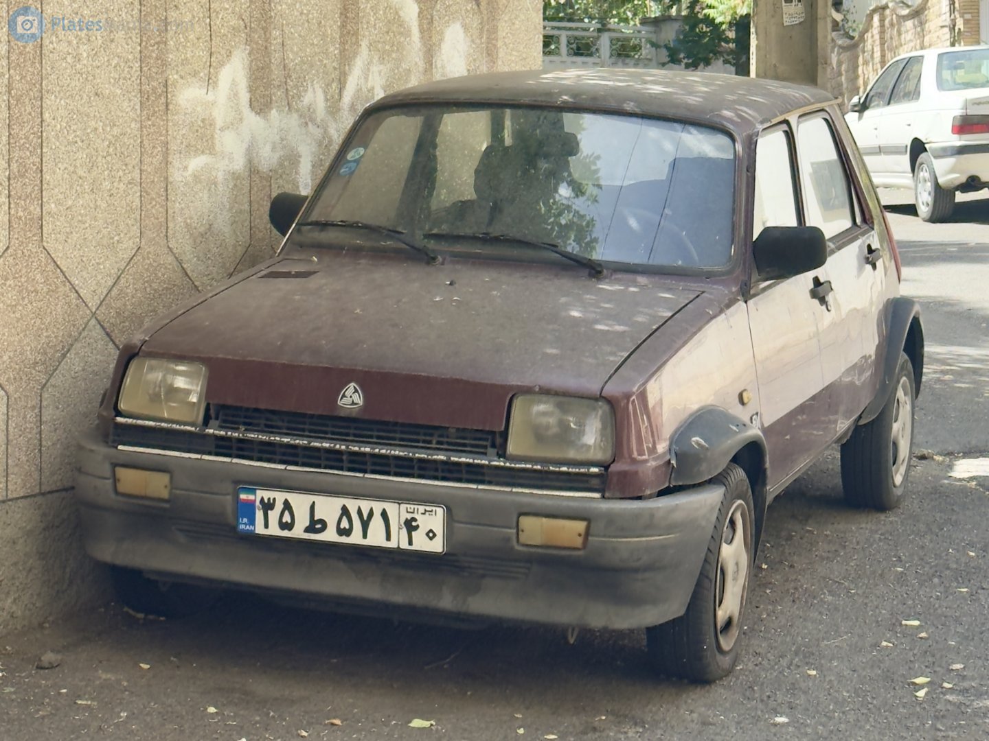 ۳۶ط۵۷۱ ۴۰, Pars Khodro PK 1st gen, 2000–2005