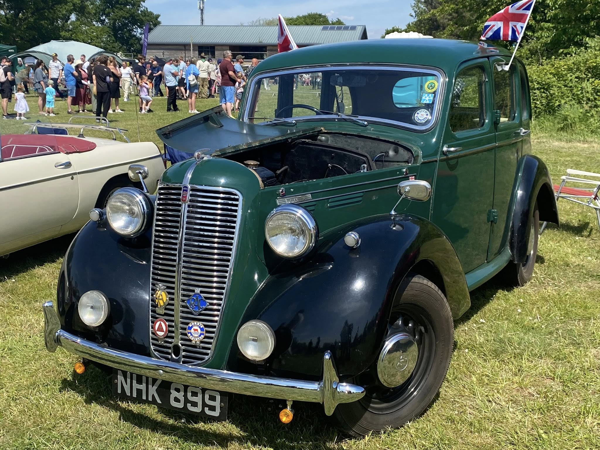 NHK899, Morris Six MS 