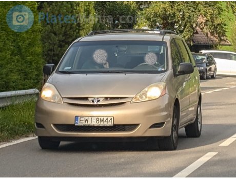 EWI 8M44, Toyota Sienna