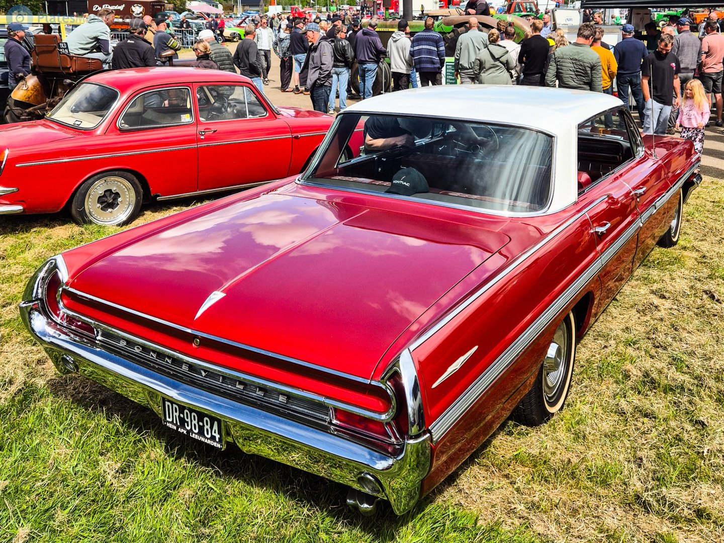 DR-98-84, Pontiac Bonneville 3rd gen 1962 4-door Hardtop/Sedan (2839/2869; B-body), 1st facelift, 1961–1962