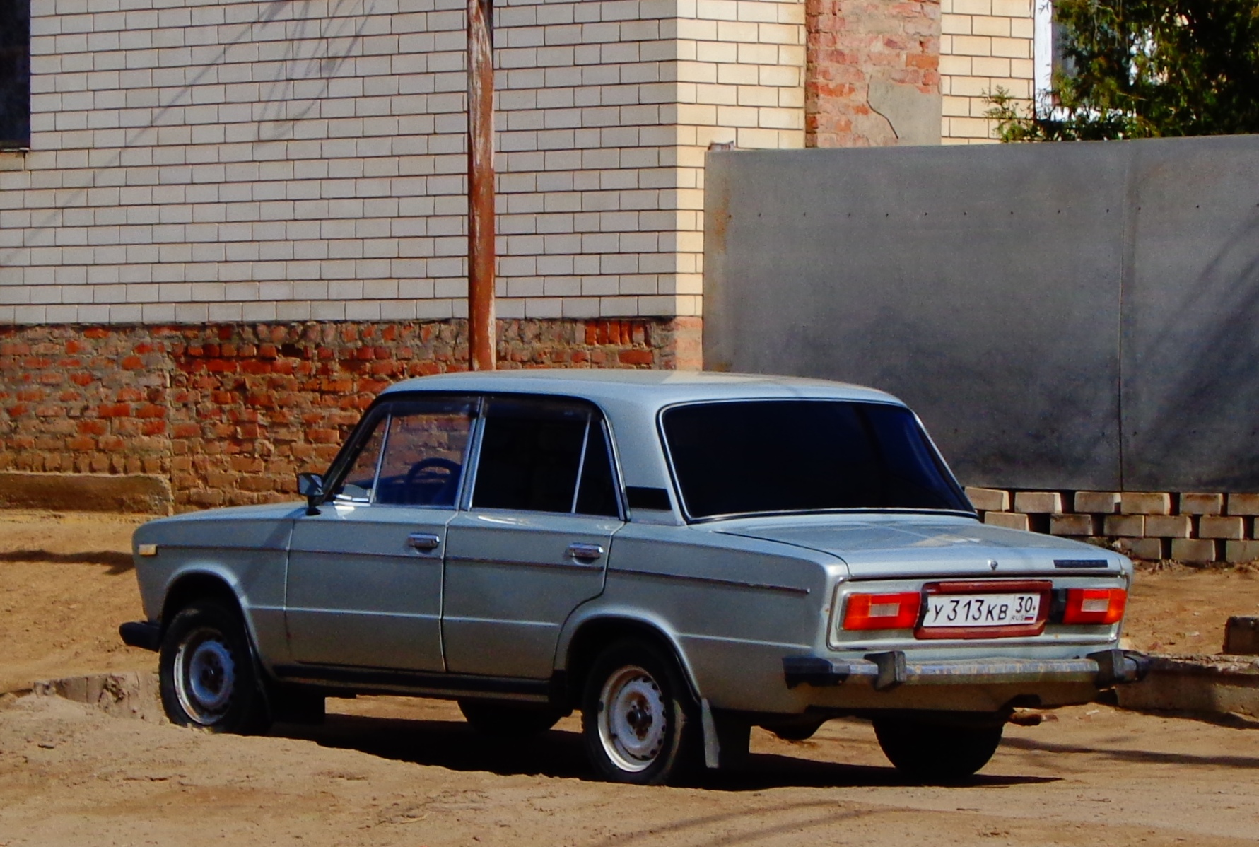 у 313 кв 30, Lada (VAZ) 2106 Жигули (1300/ 1500 /1600), 1976–2006
