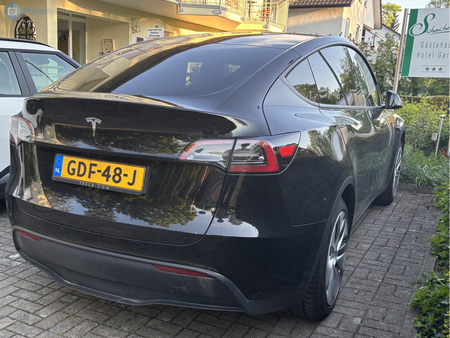 GDF-48-J, Tesla Model Y 1st gen (5YJY), 2020–2025