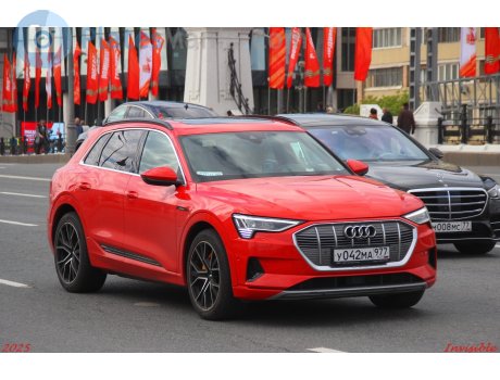 у042ма977, Audi e-tron