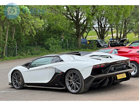 LP11 BOY, Lamborghini Aventador