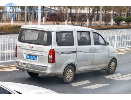 湘A·C5472, Wuling Rongguang V
