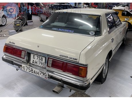 е758ан790, Toyota Crown