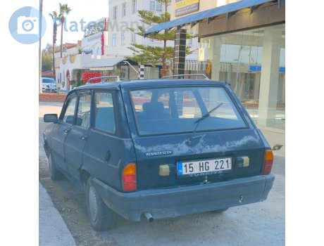 15 HG 221, Renault 12