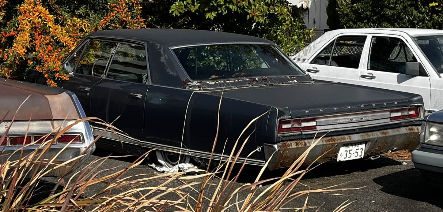 品川 33 ち 3553, Plymouth Fury 4th gen 1968 4-door Hardtop (43; C-body), 3rd facelift, 1967–1968