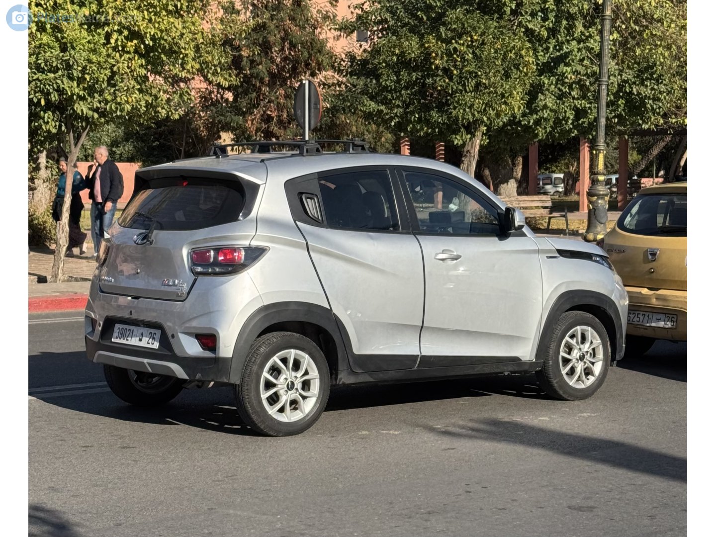 39021|د|26, Mahindra KUV100 