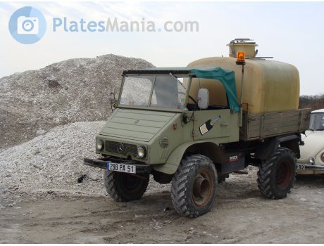 288 PA 51, Mercedes-Benz Unimog