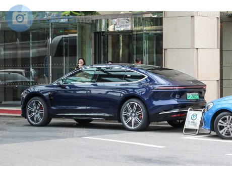 京A·CN0595, NIO ET9