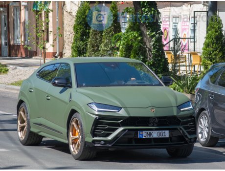 JNK 001, Lamborghini Urus