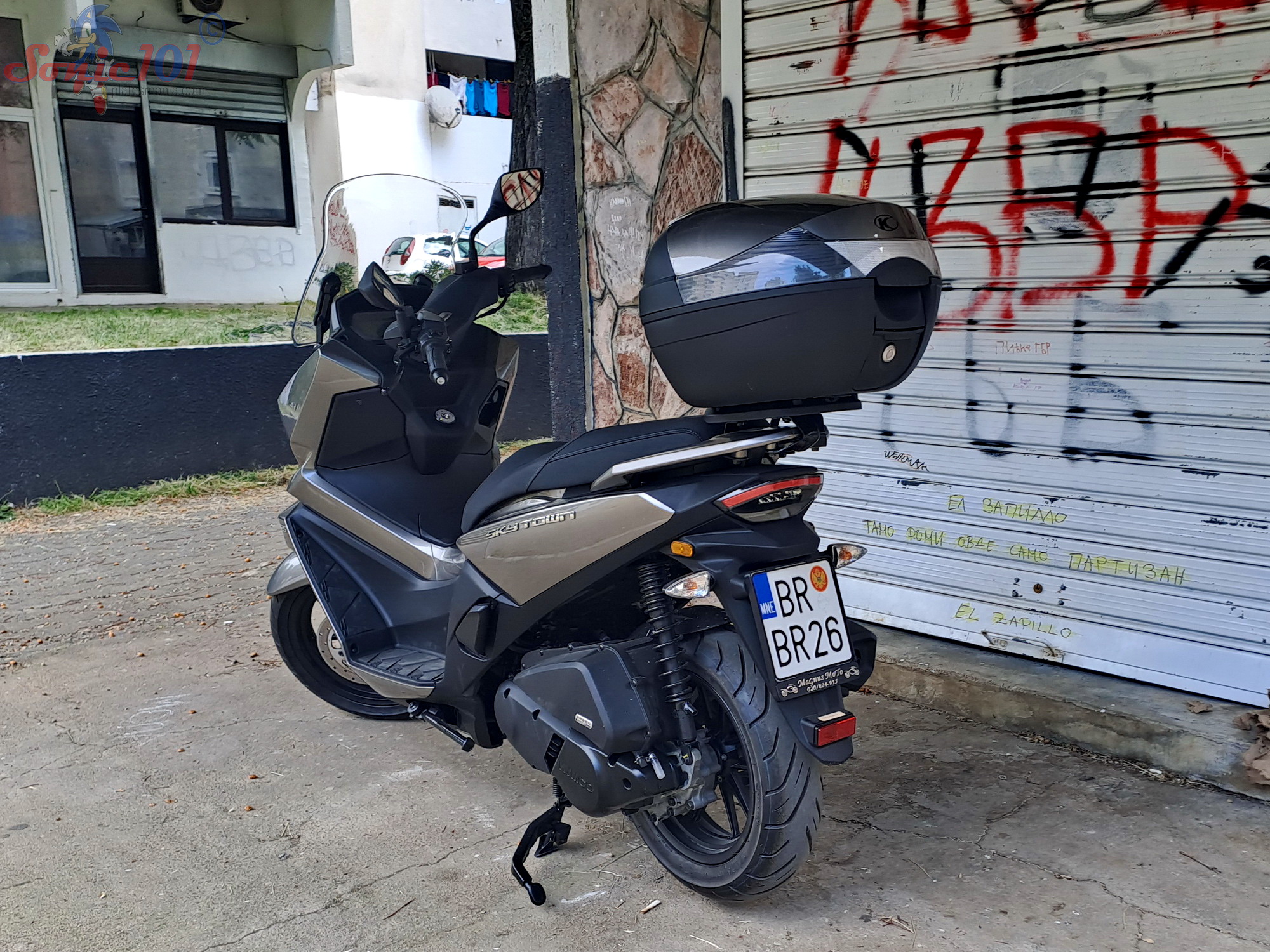 BR BR26, Kymco Skytown 