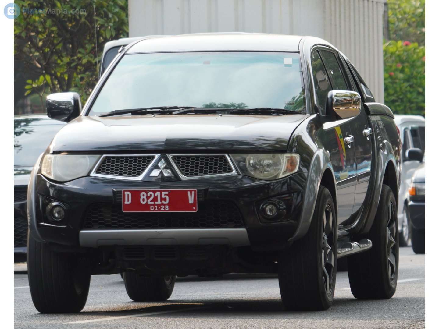 D 8215 V, Mitsubishi Strada 3rd gen (KA/KB), 2005–2015