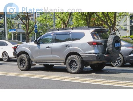 津A·00L85, Nissan Terra